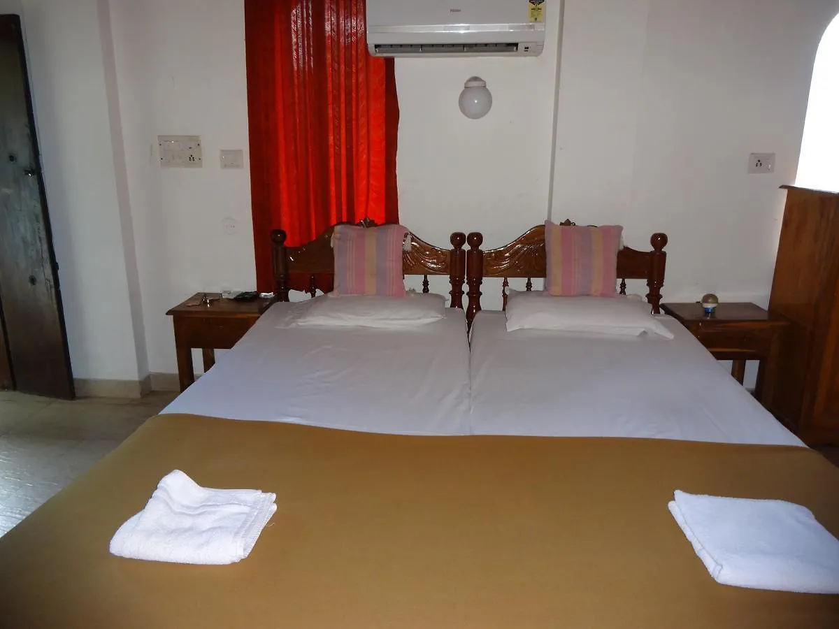 Pozhiyoram Ayurveda Beach Resort Alappuzha 2*,